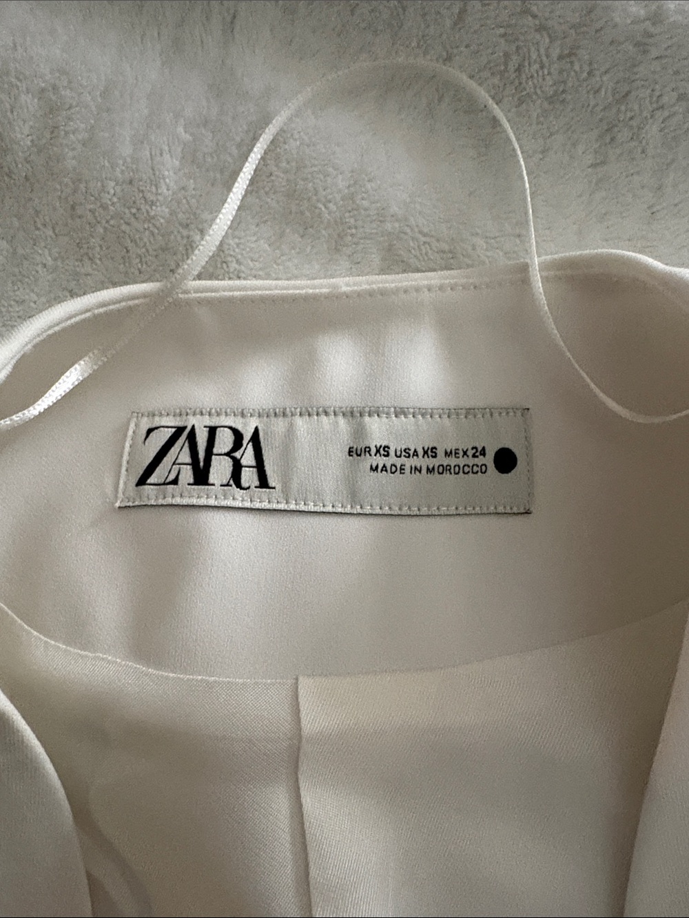 Zara Cream Single-Button Sleeveless Blazer Vest - Picture 2 of 4